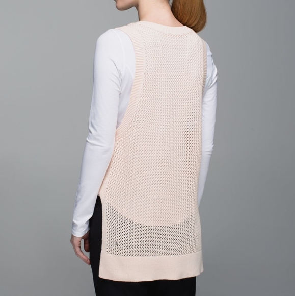 RARE Lululemon Simply The Vest - Picture 6 of 14